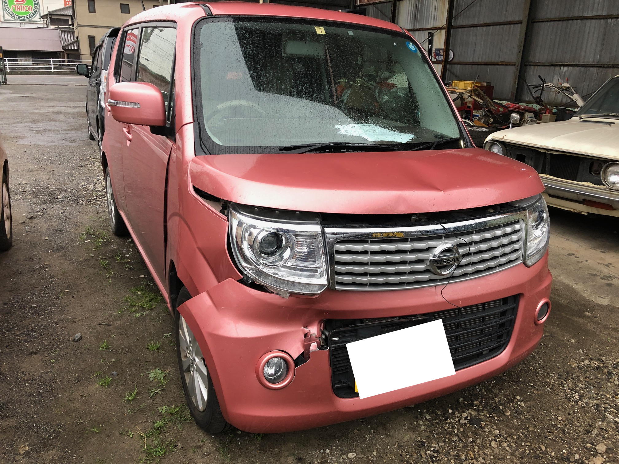 日産　モコ